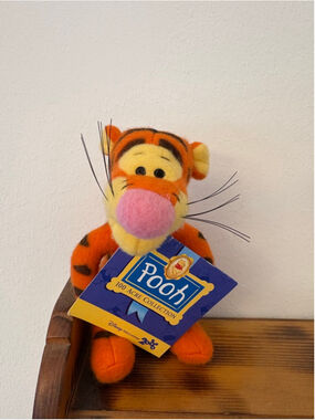 Vintage Disney Winnie the Pooh Tigger Plush 6” by Gund NWT
